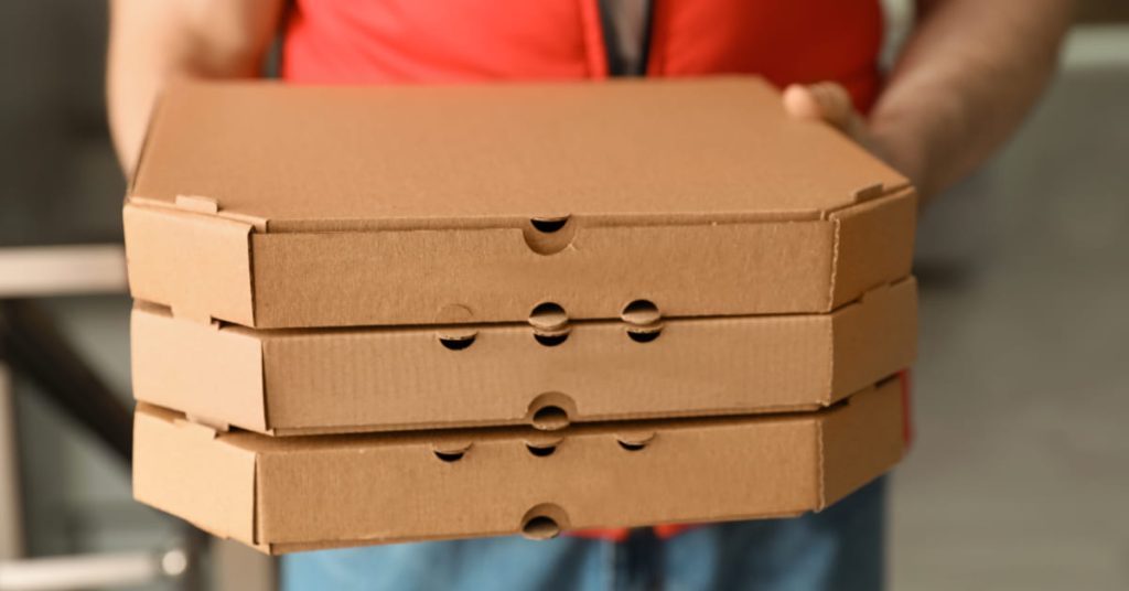 Pizza a domicilio en Castelldefels recién horneada de La Artesana Pizzería